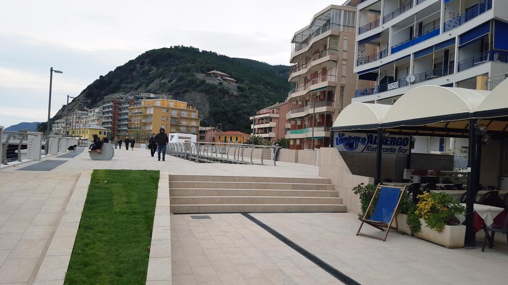 Albergo La Lampara Deiva Marina Exterior foto