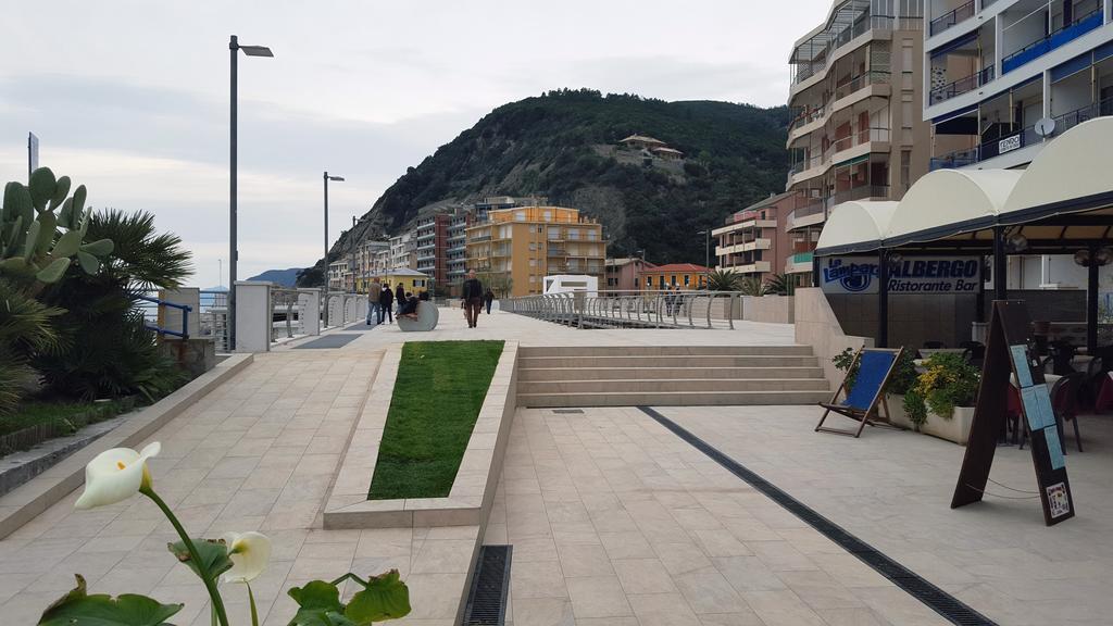 Albergo La Lampara Deiva Marina Exterior foto